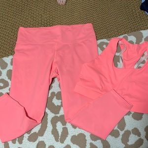 Fabletics set. Bright pink